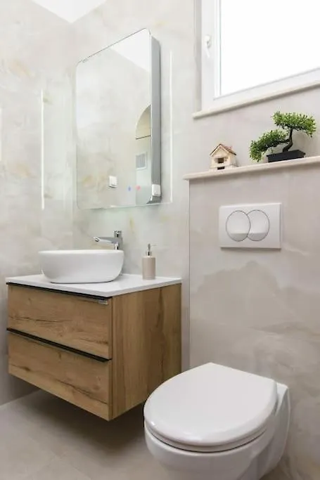 Apartman Klara Kastela Apartment