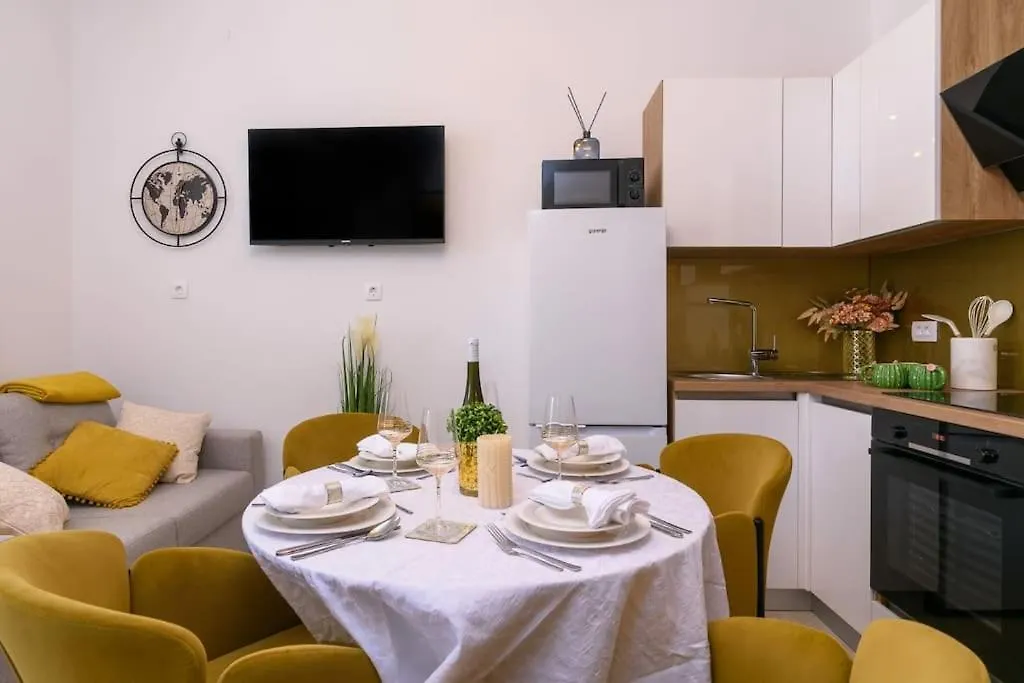 Apartment Apartman Klara Kastela Croatia